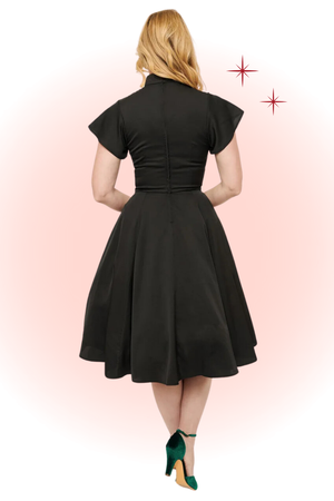 Vestido acampanado de flor de pascua negro