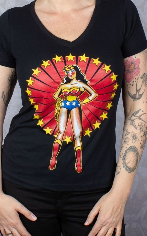 Wonder-Woman-T-Shirt-Black-Red-Pinky-Star-Retro-Plus-Size